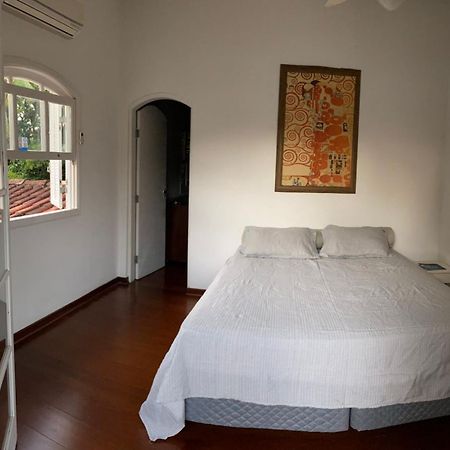 Casa Pereque 100 Metros Da Praia Ilhabela Bagian luar foto